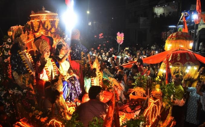 अयोध्या सा दृश्य... लक्ष्मण नगरी के भ्रमण पर निकले श्रीराम अयोध्या सा दृश्य... लक्ष्मण नगरी के भ्रमण पर निकले श्रीराम