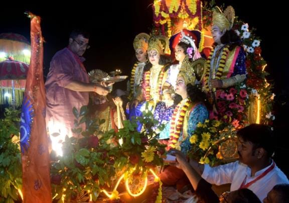 अयोध्या सा दृश्य... लक्ष्मण नगरी के भ्रमण पर निकले श्रीराम अयोध्या सा दृश्य... लक्ष्मण नगरी के भ्रमण पर निकले श्रीराम