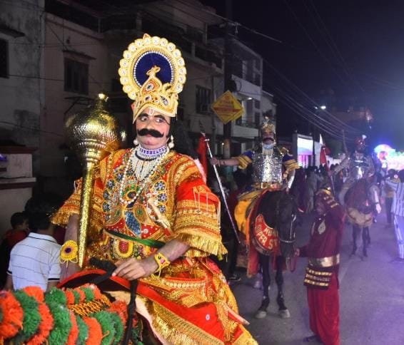 अयोध्या सा दृश्य... लक्ष्मण नगरी के भ्रमण पर निकले श्रीराम अयोध्या सा दृश्य... लक्ष्मण नगरी के भ्रमण पर निकले श्रीराम