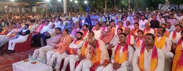 फोटो 05 एमएएचपी 20 परिचय-कार्यक्रम में बोलते राष्ट्रवादी विचारक पुष्पेंद्र कुलश्रेष्ठ। संवाद फोटो 05 एमएएचपी 20 परिचय-कार्यक्रम में बोलते राष्ट्रवादी विचारक पुष्पेंद्र कुलश्रेष्ठ। संवाद
