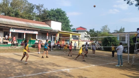 कन्या पाठशाला घुमारवीं में जिला स्तरीय खेलों के शुभांरभ अवसर पर लोकनृत्य प्रस्तुत करती हुई छात् कन्या पाठशाला घुमारवीं में जिला स्तरीय खेलों के शुभांरभ अवसर पर लोकनृत्य प्रस्तुत करती हुई छात्