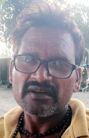 खुटार में नरायनपुर विक्रमपुर के समिति पर न बैनर न कांटा, पड़ा सन्नाटा। संवाद