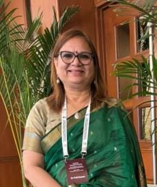 कार्यक्रम में संगठन की पदाधिकारी और मौजद महिलाएं। कार्यक्रम में संगठन की पदाधिकारी और मौजद महिलाएं।