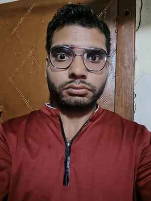 07jjrp16- झज्जर। शहर के राव तुलाराम चौक पर सड़क पर खड़े ई-रिक्शा चालक। संवाद 07jjrp16- झज्जर। शहर के राव तुलाराम चौक पर सड़क पर खड़े ई-रिक्शा चालक। संवाद