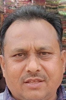 फोटो-07 एयूआरपी 15 दुकान पर साड़ी देखतीं महिलाएं। संवाद फोटो-07 एयूआरपी 15 दुकान पर साड़ी देखतीं महिलाएं। संवाद
