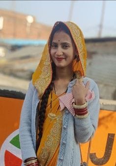 फोटो-07एयूआरपी 22- हर्षिता गुप्ता। संवाद फोटो-07एयूआरपी 22- हर्षिता गुप्ता। संवाद