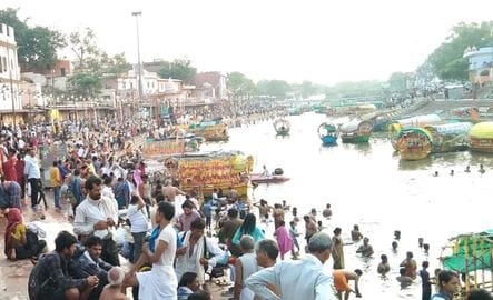 फोटो 28 सीकेटीपी-13- परिचय- शरद पूर्णिमा पर अमृत पाने के लिए परिक्रमा मार्ग पर खीर बनाते श्रद् फोटो 28 सीकेटीपी-13- परिचय- शरद पूर्णिमा पर अमृत पाने के लिए परिक्रमा मार्ग पर खीर बनाते श्रद्
