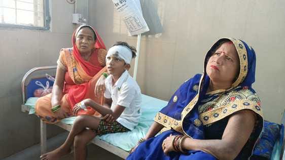 फोटो-08,विस्फोट के बाद घटना स्थल पर की गई घेराबंदी।संवाद फोटो-08,विस्फोट के बाद घटना स्थल पर की गई घेराबंदी।संवाद