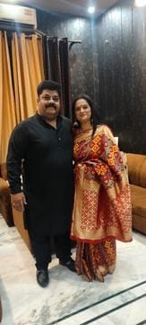 बलराम और पुष्पा करवाचौथ स्टोरी फोटो बलराम और पुष्पा करवाचौथ स्टोरी फोटो