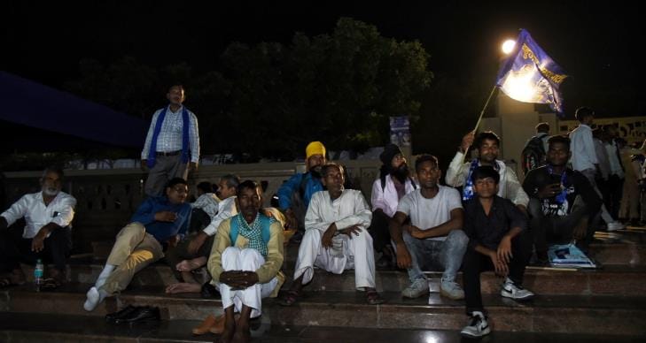 बसपा की रैली में पहुंचे समर्थक।