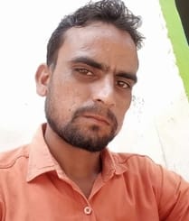 हल्दौर में बुधवार की रात पटियाला ढाबे पर हमले में युवक की मौत के विरोध में जाम लगा रहे ग्रामीणो