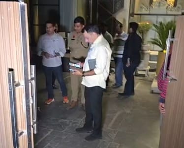 सेक्टर 9 की इस कोठी में हुई है लूट की वारदात। सेक्टर 9 की इस कोठी में हुई है लूट की वारदात।