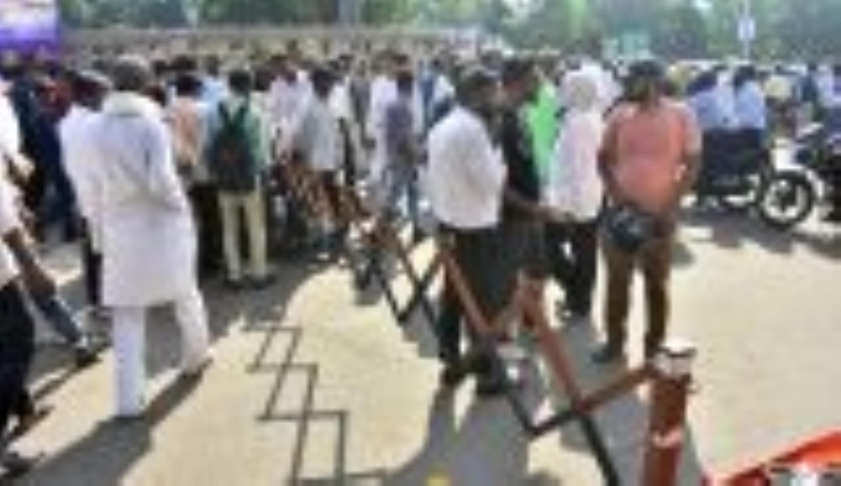 बसपा के संस्थापक कांशीराम के परिनिर्वाण दिवस पर बृहस्पतिवार को आलमबाग स्थित मान्यवर कांशीराम स्
