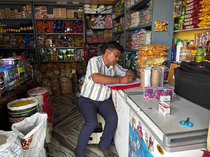 नमूने की कार्यवाही के दौरान सीज चावल के ब्रांड।