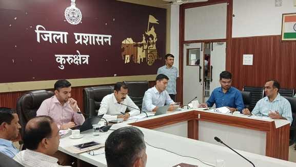 कुरुक्षेत्र। सीएम विंडो की शिकायतों पर समीक्षा बैठक लेते उपायुक्त विश्राम कुमार मीणा। विज्ञप्ति कुरुक्षेत्र। सीएम विंडो की शिकायतों पर समीक्षा बैठक लेते उपायुक्त विश्राम कुमार मीणा। विज्ञप्ति