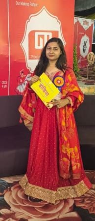 डांडिया में दिखा श्रद्धा और मनोरंजन का संगम डांडिया में दिखा श्रद्धा और मनोरंजन का संगम