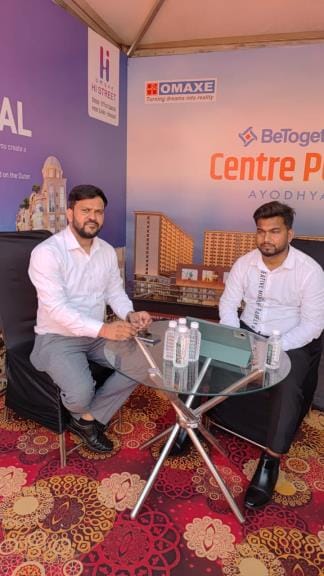 इंदिरा गांधी प्रतिष्ठान में आयोजित प्रॉपर्टी एंड ऑटो एक्सपो में स्टॉल पर मौजूद संबंधित विभाग व इंदिरा गांधी प्रतिष्ठान में आयोजित प्रॉपर्टी एंड ऑटो एक्सपो में स्टॉल पर मौजूद संबंधित विभाग व