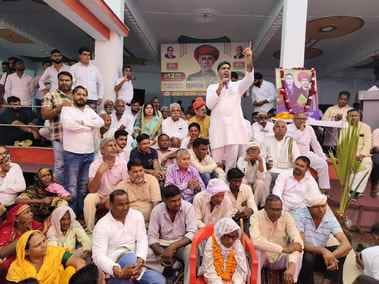 लावड़- कस्बे में आयोजित महात्मा ज्योतिबा फुले सम्मान समारोह में लोगों को संबोधित करते विधायक अ लावड़- कस्बे में आयोजित महात्मा ज्योतिबा फुले सम्मान समारोह में लोगों को संबोधित करते विधायक अ