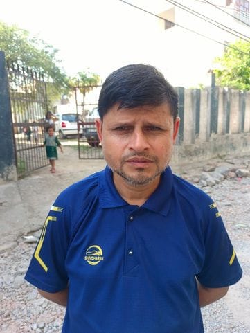 12 प्रेम नगर स्थित हेफेड रोड क्षेत्र में उखाड़ी हुई सड़क के चलते अपने वाहनों को दूर खड़े कर गए 12 प्रेम नगर स्थित हेफेड रोड क्षेत्र में उखाड़ी हुई सड़क के चलते अपने वाहनों को दूर खड़े कर गए