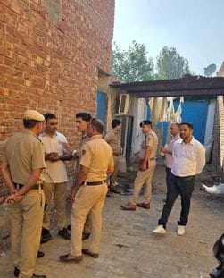 12जेएनडी30: खाद्य सुरक्षा विभाग को गोदाम में मिला वनस्पति घी व रखे प्लास्टिक के ड्रम। स्रो त : 12जेएनडी30: खाद्य सुरक्षा विभाग को गोदाम में मिला वनस्पति घी व रखे प्लास्टिक के ड्रम। स्रो त :
