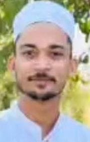 घटना स्थल पर लगी भीड़। संवाद घटना स्थल पर लगी भीड़। संवाद