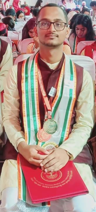  ख्वाजा मुईनुद्दीन चिश्ती भाषा विश्वविद्यालय का 10वां दीक्षांत समारोह। 