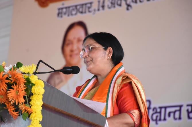  ख्वाजा मुईनुद्दीन चिश्ती भाषा विश्वविद्यालय का 10वां दीक्षांत समारोह। 
