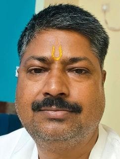 मैगलगंज के मढ़िया घाट पर गोमती नदी के ऊपर बन रहा पुल। संवाद