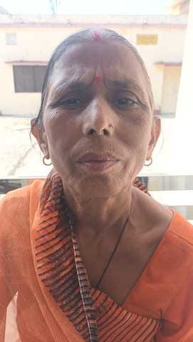 बहिरंग संख्या 14 के चिकित्सक का इंतजार करते मरीज। संवाद बहिरंग संख्या 14 के चिकित्सक का इंतजार करते मरीज। संवाद