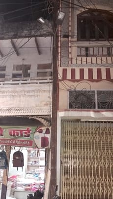 ज्ञानपुर के दुर्गागंज तिराहे के पास नही जल रही स्ट्रीट लाईट। संवाद ज्ञानपुर के दुर्गागंज तिराहे के पास नही जल रही स्ट्रीट लाईट। संवाद