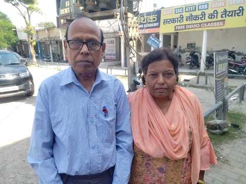 कुरुक्षेत्र। जानकारी देते बुजुर्ग दंपत्ती। संवाद