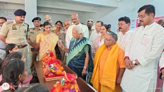फोटो 04 - दीक्षा समारोह को संबोधित करते डॉ. चिरूपमल्ली निवास राव। संवाद फोटो 04 - दीक्षा समारोह को संबोधित करते डॉ. चिरूपमल्ली निवास राव। संवाद