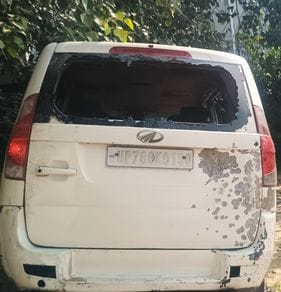 फोटो 35- क्षतिग्रस्त कार