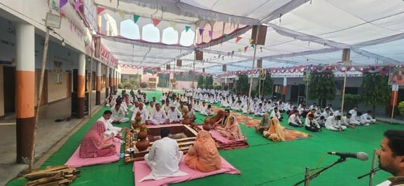 हर्षि दयानंद सरस्वती इंटर कॉलेज पिलोना में तीन दिवसीय 19 वां वार्षिकोत्सव यजुर्वेद खंड पारायण हर्षि दयानंद सरस्वती इंटर कॉलेज पिलोना में तीन दिवसीय 19 वां वार्षिकोत्सव यजुर्वेद खंड पारायण