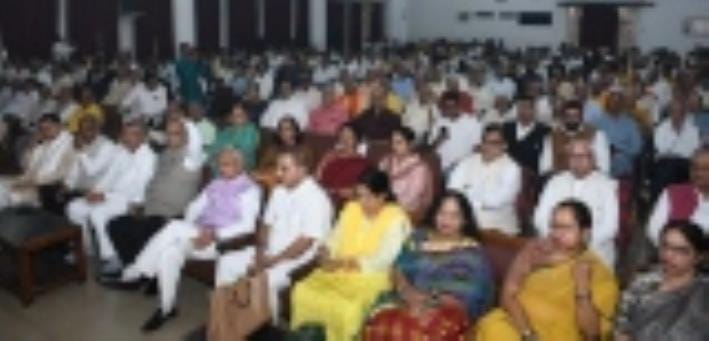 नरेंद्र भदौरिया की पुस्तक अमिय का हुआ विमोचन।