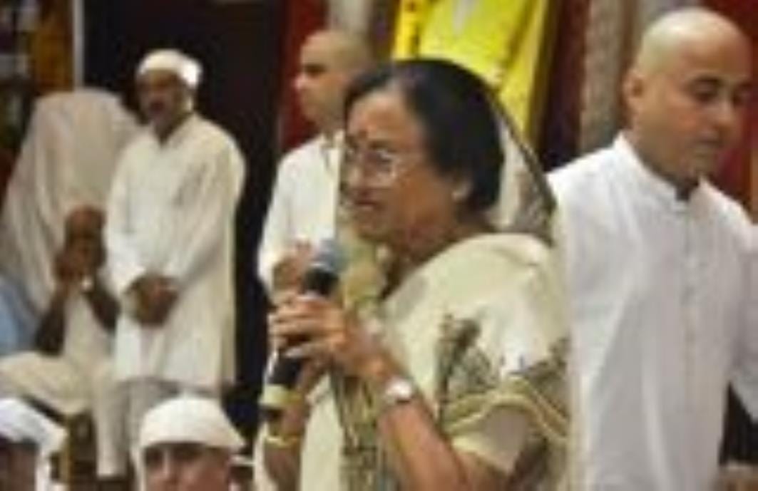 सिंधी धर्मगुरु संत सांई चांडूराम की अंतिम यात्रा में उमड़ा हुजूम सिंधी धर्मगुरु संत सांई चांडूराम की अंतिम यात्रा में उमड़ा हुजूम