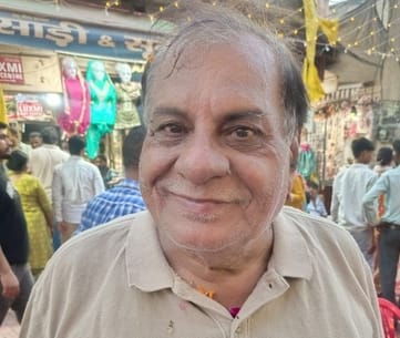 56...उपाचार्य कपिलपुरी महाराज के सानिध्य में किला रोड स्मार्ट बाजार का उद्घाटन करते मेयर रामअवत