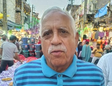 56...उपाचार्य कपिलपुरी महाराज के सानिध्य में किला रोड स्मार्ट बाजार का उद्घाटन करते मेयर रामअवत