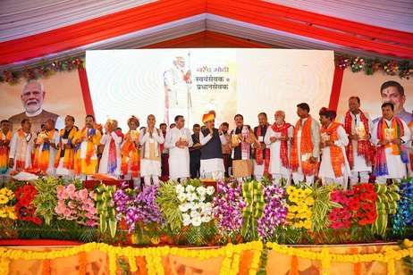 ब्यावर में आयोजित किसान सम्मेलन में शामिल हुए मुख्यमंत्री।