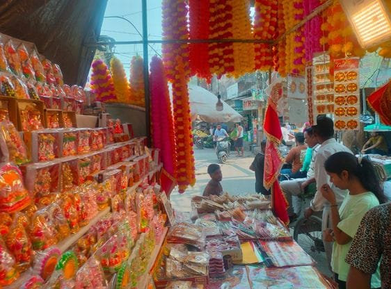 निर्वेश कुमार, बर्तन व्यापारी।संवाद निर्वेश कुमार, बर्तन व्यापारी।संवाद