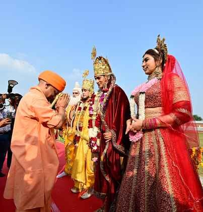 73- भगवान के स्वरूप को लेकर जाते मुख्यमंत्री।-संवाद 73- भगवान के स्वरूप को लेकर जाते मुख्यमंत्री।-संवाद