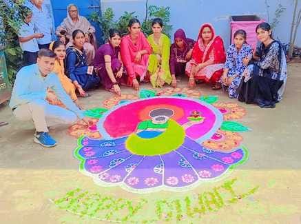 जानसठ के सक्सेस किड्स एकेडमी में दीवाली पर्व हर्षोल्लास से मनाते बच्चे। स्रोतः स्कूल जानसठ के सक्सेस किड्स एकेडमी में दीवाली पर्व हर्षोल्लास से मनाते बच्चे। स्रोतः स्कूल
