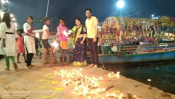 12 सीकेटीपी-10- परिचय-कड़ी सुरक्षा: रामघाट पर श्रद्धालुओं की कड़ी सुरक्षा के लिए दूरबीन से निगर