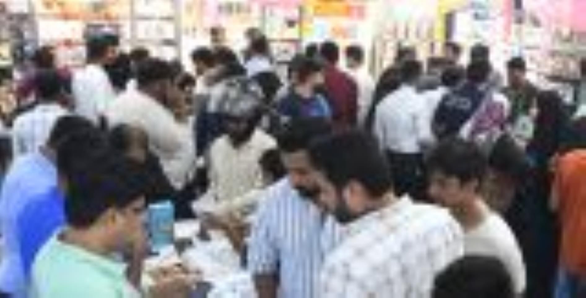 दुल्हन सी सजी राजधानी