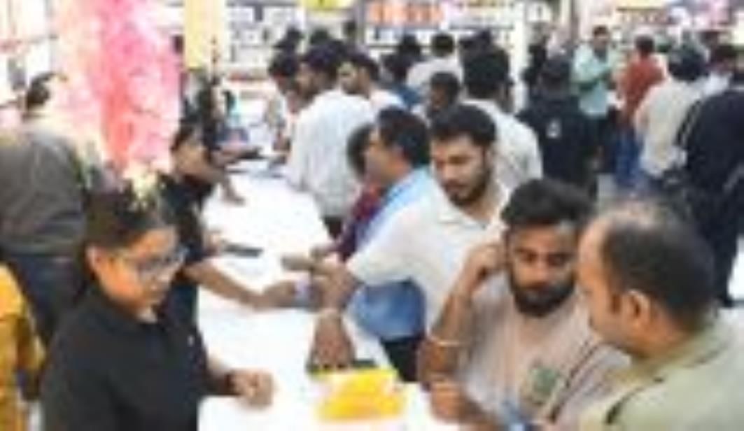 दुल्हन सी सजी राजधानी