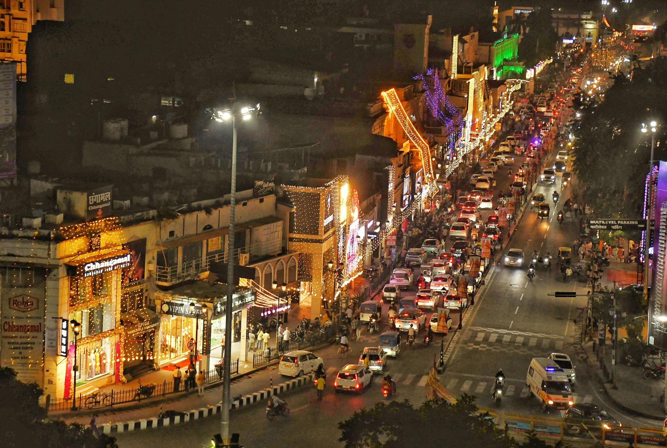 दुल्हन सी सजी राजधानी