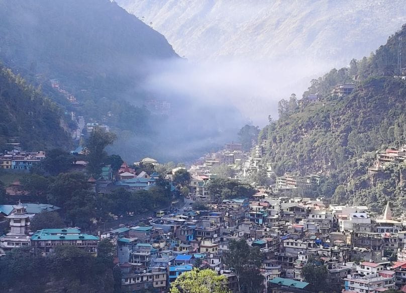 रामपुर में आग की भेंट चढ़ा नगर परिषद का कचरा प्रबंधन संयंत्र। संवाद रामपुर में आग की भेंट चढ़ा नगर परिषद का कचरा प्रबंधन संयंत्र। संवाद