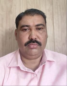 फोटो-29- सदर बाजार में खरीदारी करने को लगी लोगों की भीड़। स्रोत: आर्काइव