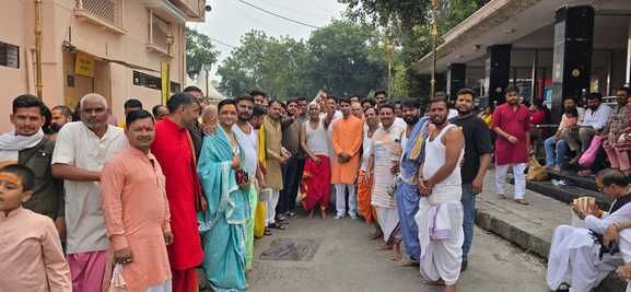 इस बात पर हुआ विवाद इस बात पर हुआ विवाद