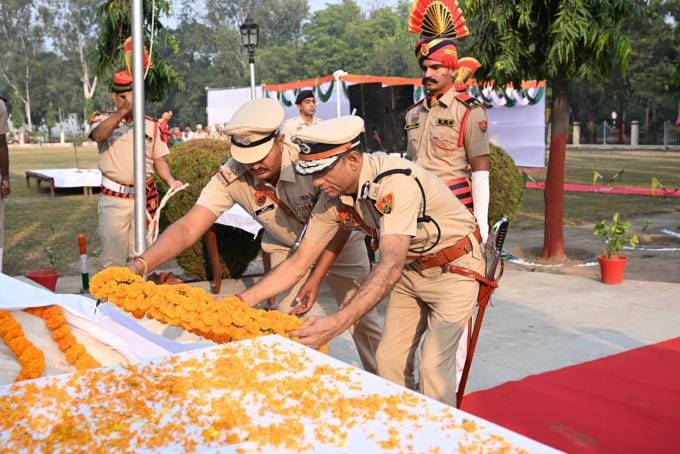 देश के लिए बलिदान देने वाले हमेशा रहते हैं याद : डॉ. एम रवि देश के लिए बलिदान देने वाले हमेशा रहते हैं याद : डॉ. एम रवि